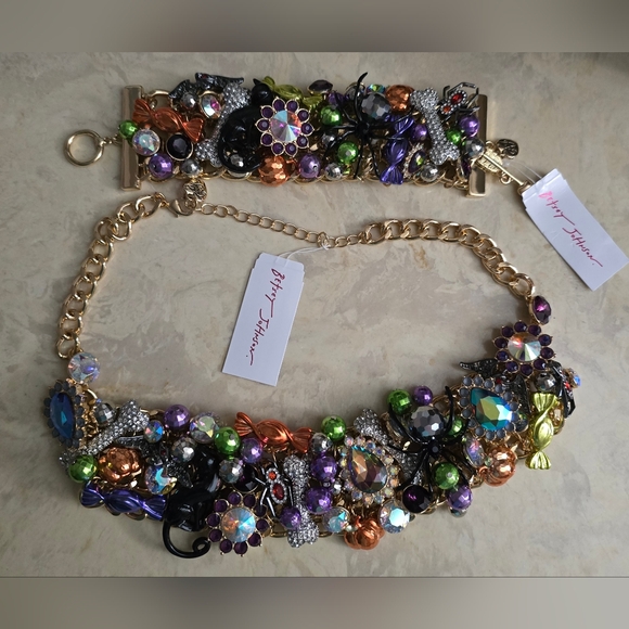 Betsey Johnson Halloween Charm Statement Necklace and Toggle Bracelet Set! NWT! - Picture 1 of 11